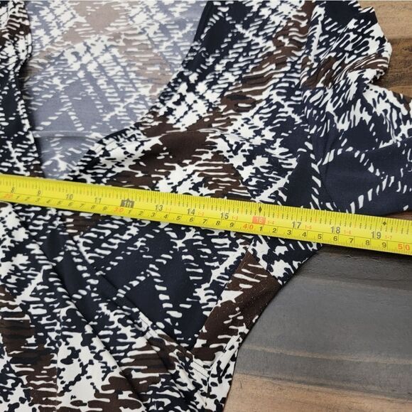 BCBGMaxazria Faux Wrap Print Dress Surplice Hem Side Tie Stretch Career Size L - Picture 6 of 10